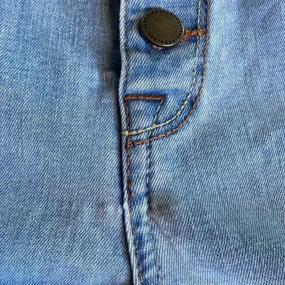 Roxy  | Button Fly Skinny Jeans - Picture 9 of 9